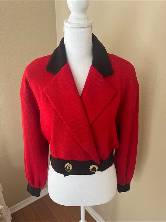 St. John Jackets & Blazers - St. John Vintage Cropped Knit Blazer shoulder pads